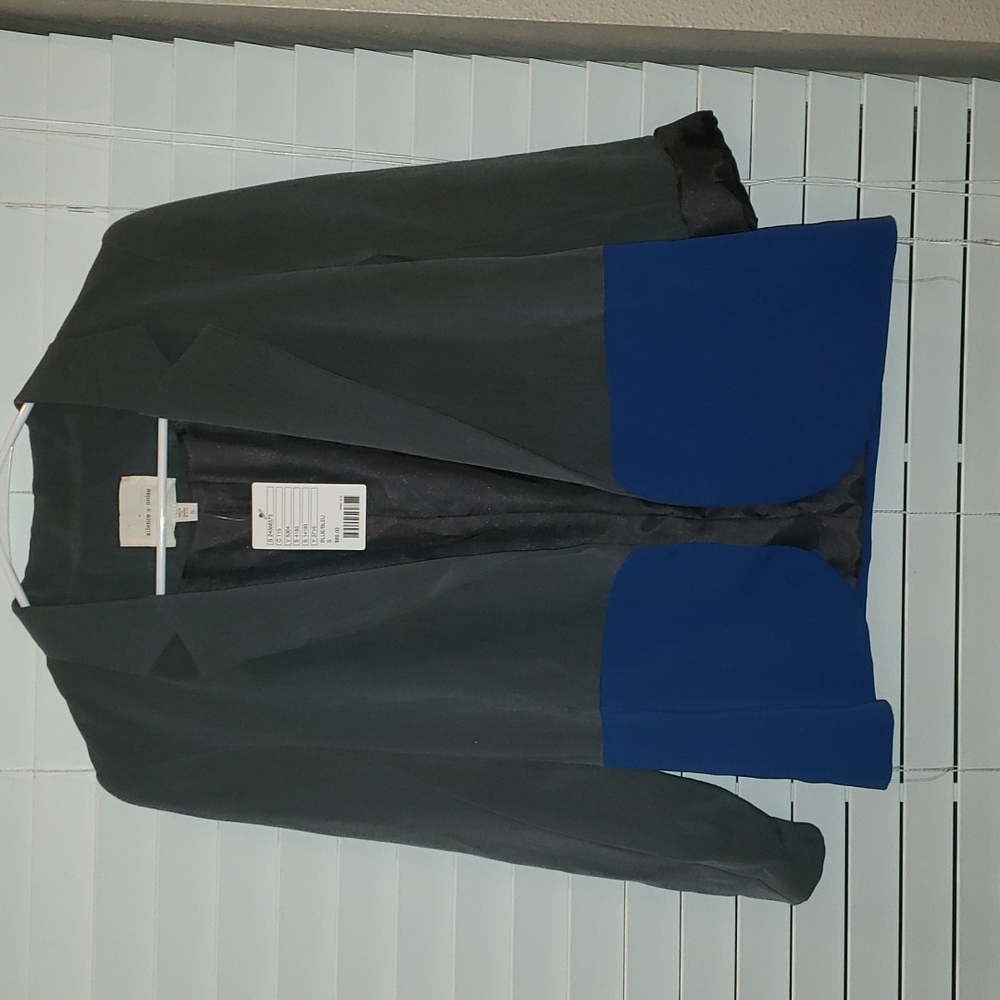 Silence and noise blazer size small